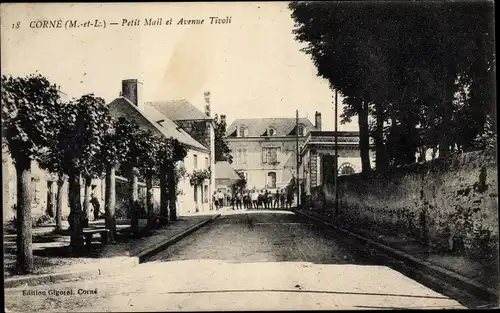 Ak Corne Maine et Loire, Petit Mail et Avenue Tivoli