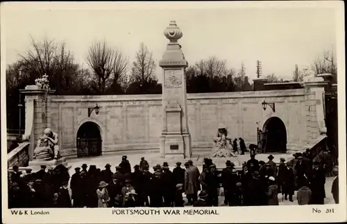Ak Portsmouth South East England, War Memorial