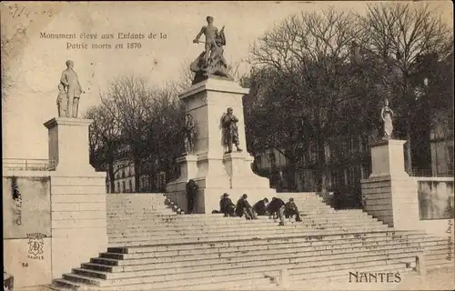 Ak Nantes Loire Atlantique, Monument eleve aux Enfants de la Patrie morts en 1870