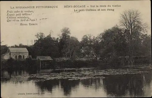 Ak Beny Bocage Calvados, Sur la route du viaduc, Le petit Chateau et son etang