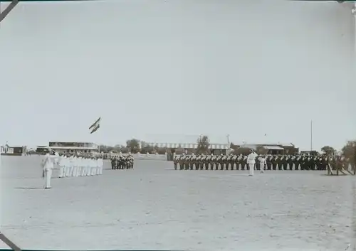 Foto Keetmannshoop Namibia, DSWA, Mitglieder der Kolonialen Schutztruppe, Kaisergeburtstag, Parade