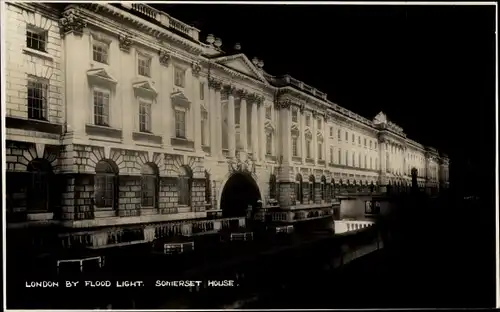 Ak London City England, Somerset House by Flood Light