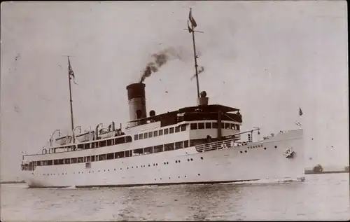 Foto Ak Fährschiff Rugard auf hoher See