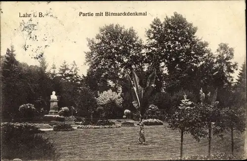 Ak Lahr im Schwarzwald, Partie mit Bismarckdenkmal