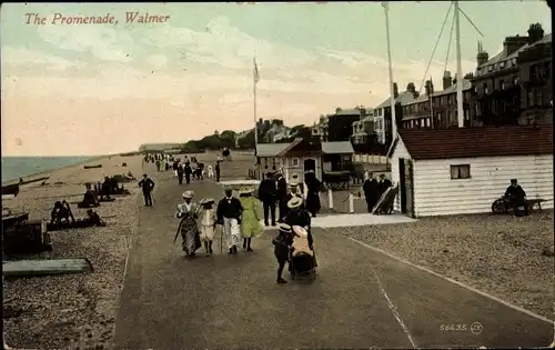 Ak Walmer Kent England, The Promenade