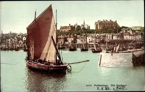 Ak Folkestone Kent South East England, Old Harbour