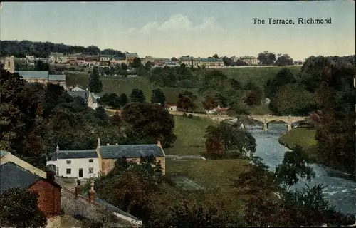 Ak Richmond Yorkshire England, The Terrace