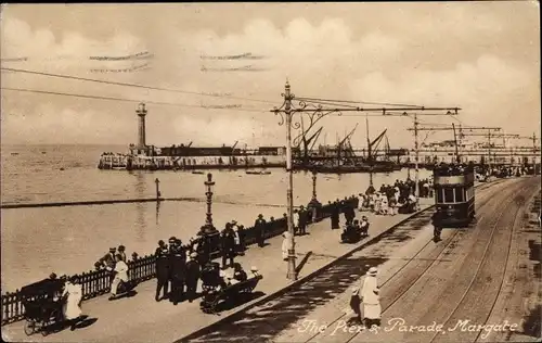 Ak Margate South East England, The Pier and Parade, Tram, Lighthouse