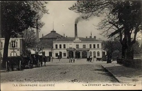 Ak Epernay Marne, Place Thiers et la Gare