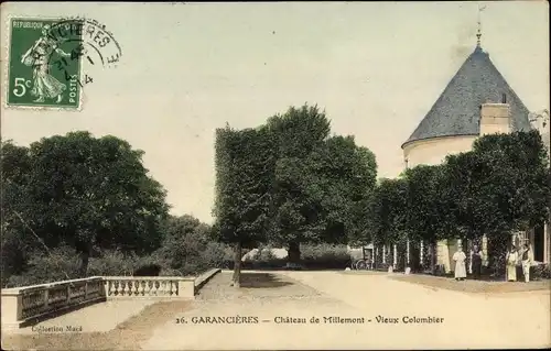 Ak Garancieres Yvelines, Chateau de Millemont, Vieux Colombier