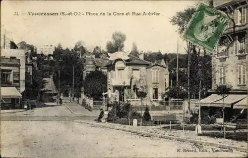 Ak Vaucresson Hauts de Seine, Place de la Gare et Rue Aubrier