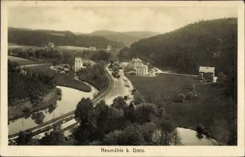 Ak Neumühle an der Elster, Teilansicht, Fluss, Wald, Berge