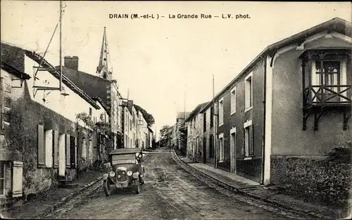 Ak Drain Maine et Loire, La Grande Rue