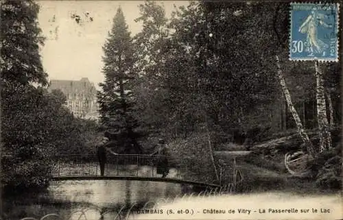 Ak Gambais Yvelines, Chateau du Vitry, La Passerelle sur le Lac