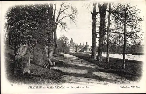 Ak Maintenon Eure et Loir, Le Chateau, Vue prise du Parc