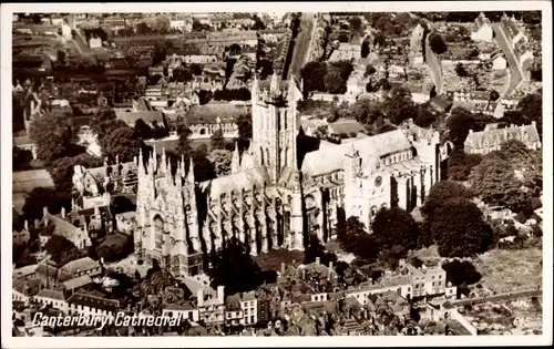 Ak Canterbury Kent England, Cathedral, Fliegeraufnahme