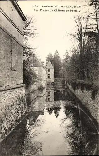 Ak Châteaudun Eure et Loir, Les Fosses du Chateau de Romilly