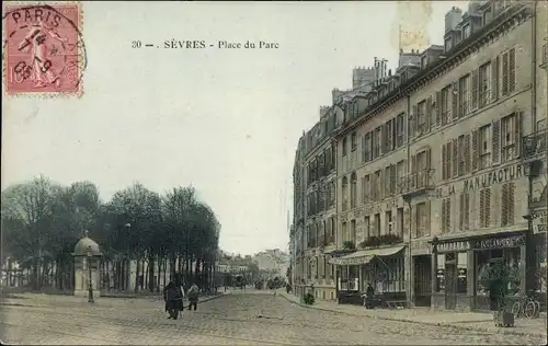 Ak Sevres Hauts de Seine, Place du Parc