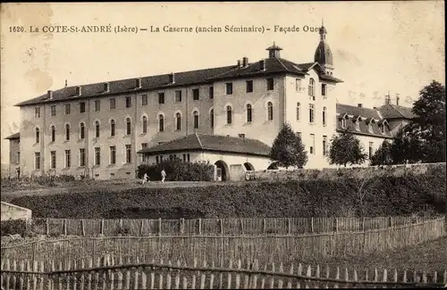 Ak La Cote Saint André Isère, La Caserne