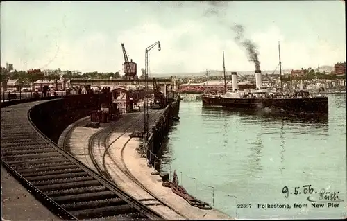 Ak Folkestone Kent South East England, From new Pier, Steamer