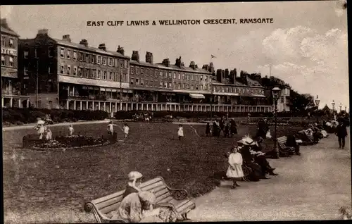 Ak Ramsgate South East England, East Cliff Lawns, Wellington Crescent