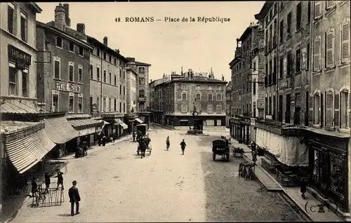 Ak Romans-sur-Isère Drôme, Place de la République