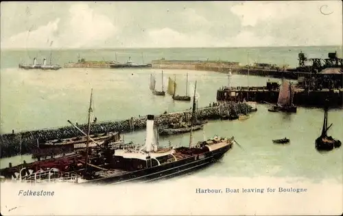 Ak Folkestone Kent South East England, Harbour, Boat leaving for Boulogne