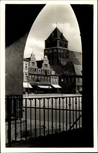 Ak Hansestadt Greifswald, Durchblick zur Marienkirche