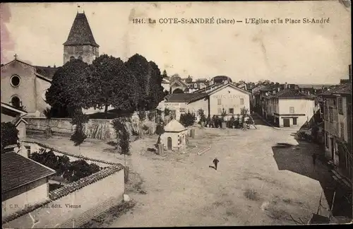 Ak La Cote Saint André Isère, L'Eglise et la Place Saint André