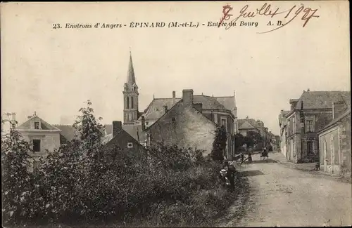 Ak Epinard Maine et Loire, Entree du Bourg