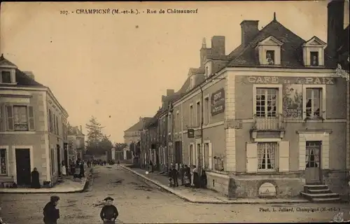 Ak Champigné Maine-et-Loire, Rue de Chateauneuf