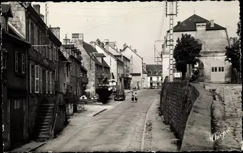 Ak Crocq Creuse, La Grande Rue