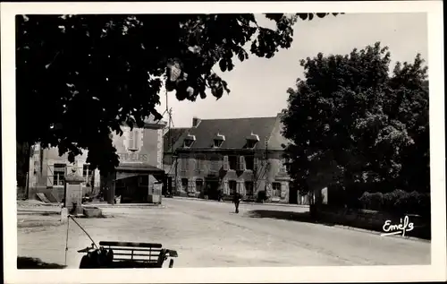 Ak Chénérailles Creuse, Carrefour des routes d'Aubusson et d'Auzances