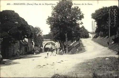 Ak Mouchard Jura, Rue de la Republique, L'Avenue de la Gare