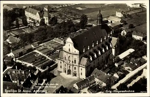 Ak Altötting in Oberbayern, Fliegeraufnahme der Basilika St. Anna