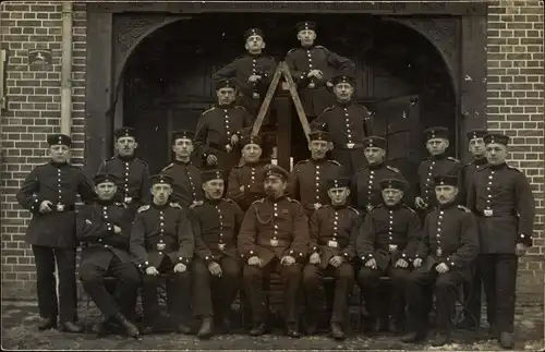 Foto Ak Deutsche Soldaten, Kaiserreich, Gruppenbild, I. WK