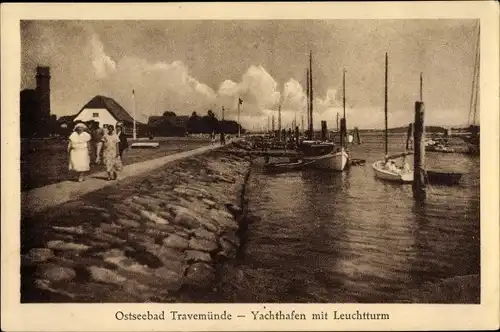 Ak Travemünde Lübeck, Yachthafen mit Leuchtturm