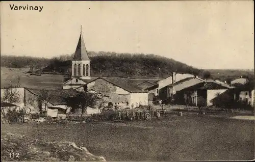 Ak Varvinay Meurthe et Moselle, Blick auf den Ort, Kirche