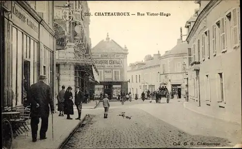 Ak Châteauroux Indre, Rue Victor Hugo, Mercerie, Chemiserie Centrale