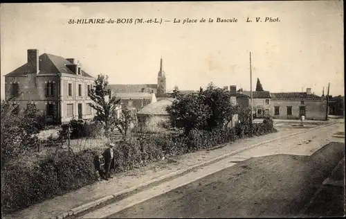 Ak Saint Hilaire du Bois Maine-et-Loire, La Place de la Bascule