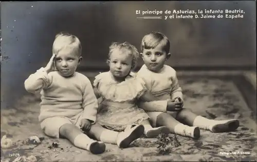 Ak El principe de Asturias, la infanta Beatriz y el infante D. Jaime de Espana, Adel Spanien