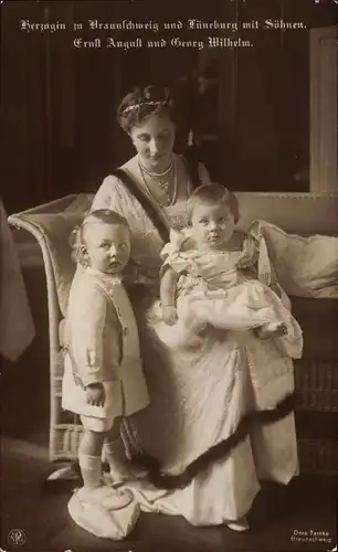 Ak Prinzessin Victoria Luise von Preußen, Herzogin von Braunschweig, Söhne