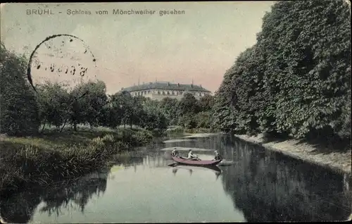 Ak Brühl Nordrhein Westfalen, Schloss vom Mönchweiher gesehen, Boot