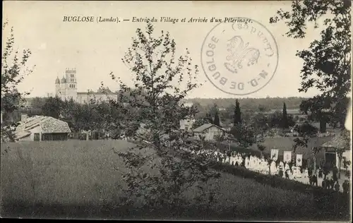 Ak Buglose Landes, Entree du Village et Arrivee d'un Pelerinage