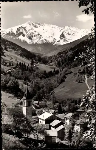 Ak Pinsot Isere, Au fond, le massif des Sept Laux