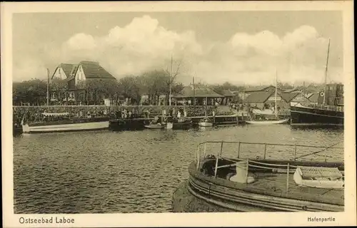 Ak Ostseebad Laboe, Hafenpartie