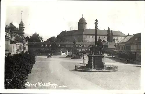 Ak Lázně Poděbrady Bad Podiebrad Region Mittelböhmen, Stadtpartie