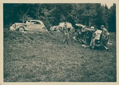 Foto Umgekipptes Auto, Verkehrsunfall, II A 49427