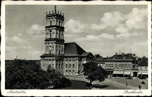 Ak Neustrelitz am Zierker See, Stadtkirche