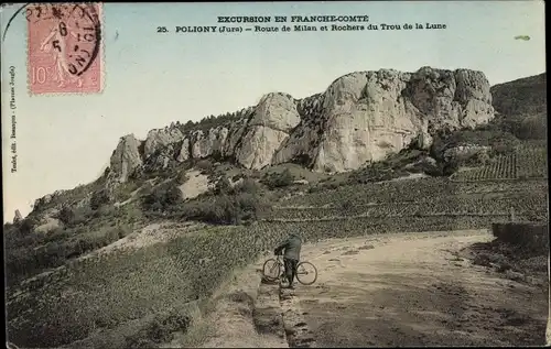 Ak Vaux sur Poligny Jura, Route de Milan et Rochers du Trou de la Lune